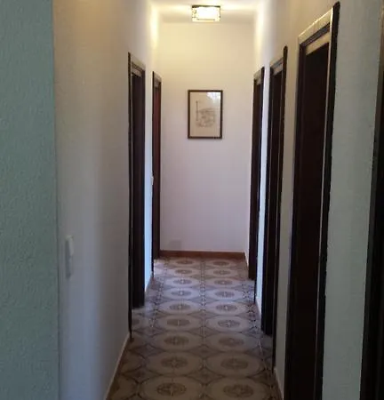 Chalet Tarragona Domek alpejski *